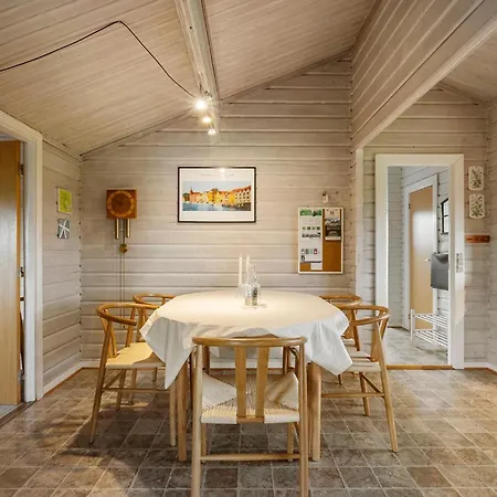 Holiday home 3 Bedroom Amazing In *