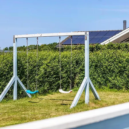 3 Bedroom Amazing In Holiday home